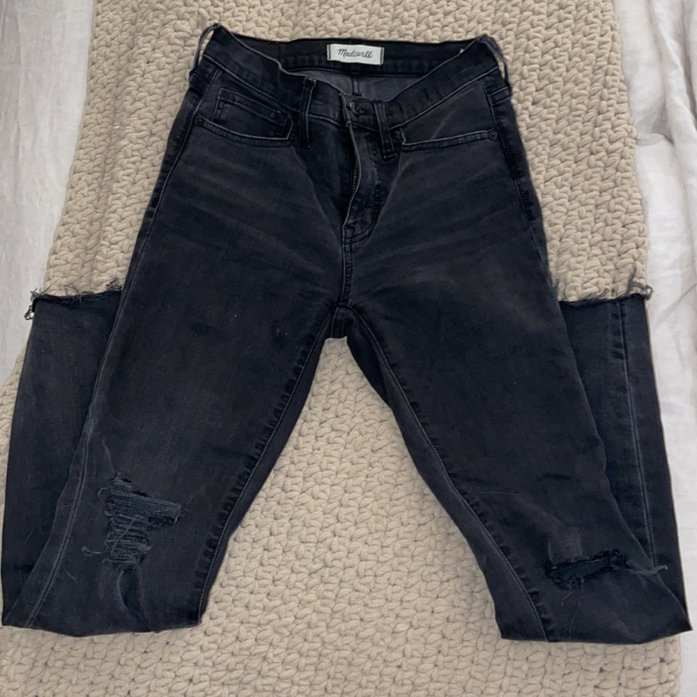 Madewell 9” high rise Distressed Skinny Jeans